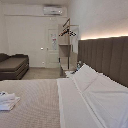 Mr. Charlie Brown Hotell Roma Eksteriør bilde