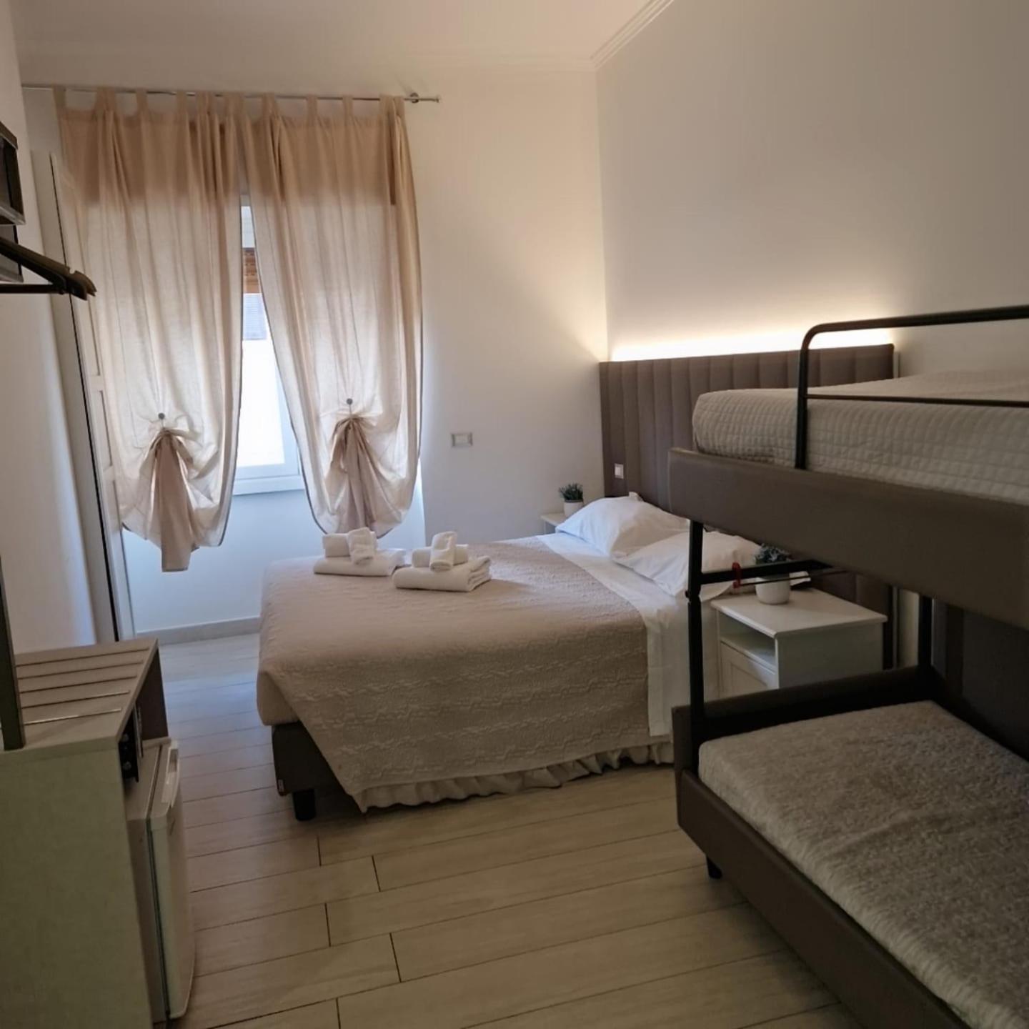 Mr. Charlie Brown Hotell Roma Eksteriør bilde