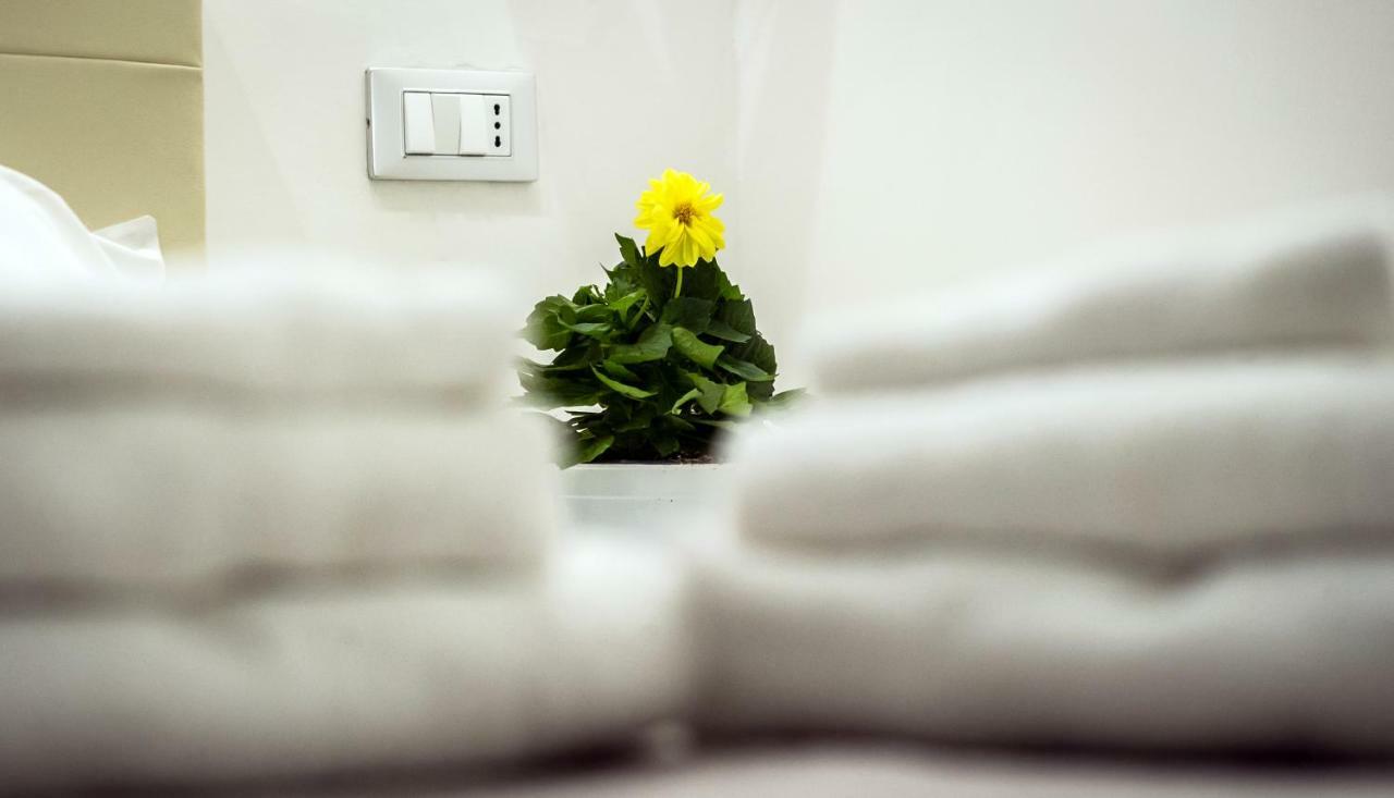 Mr. Charlie Brown Hotell Roma Eksteriør bilde